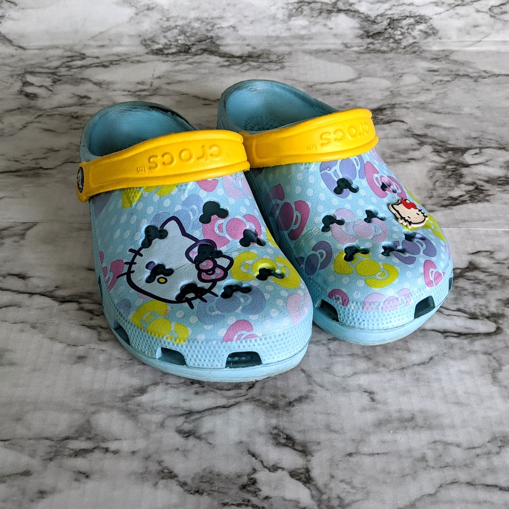 *SOLD*Hello Kitty Crocs